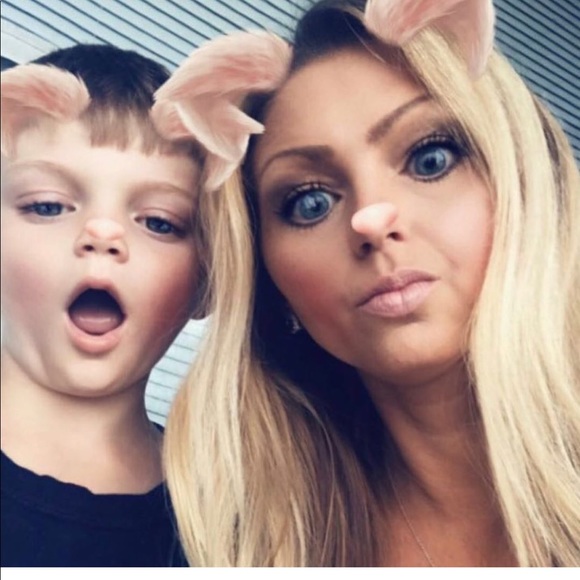 Meet your Posher, Christi - Picture 1 of 1